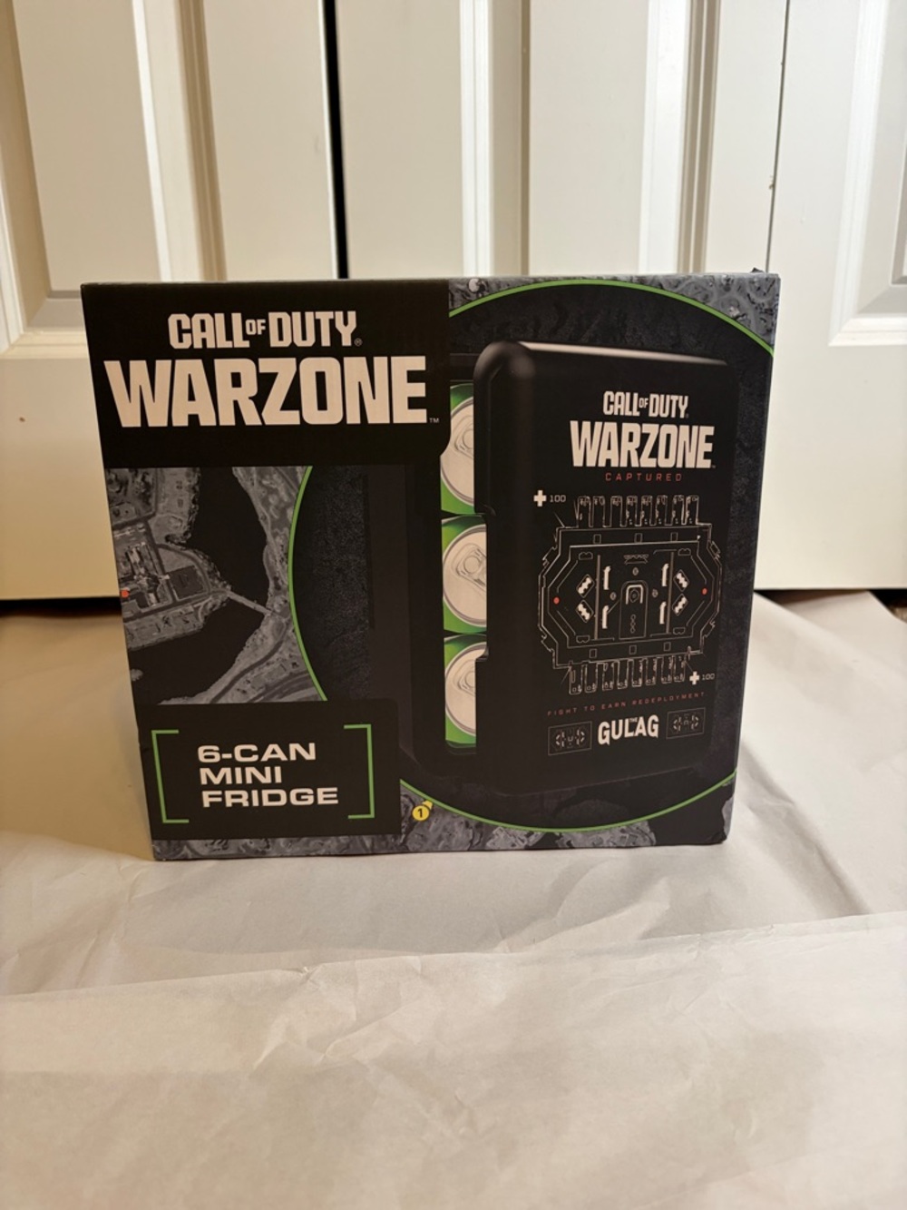 Call of Duty Warzone 6-Can Mini Fridge - Black